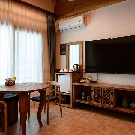 Jeonju Wangyijimil Hanok Hotel Exterior photo
