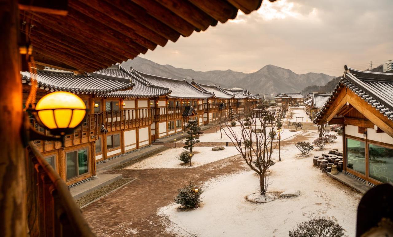 Jeonju Wangyijimil Hanok Hotel Exterior photo