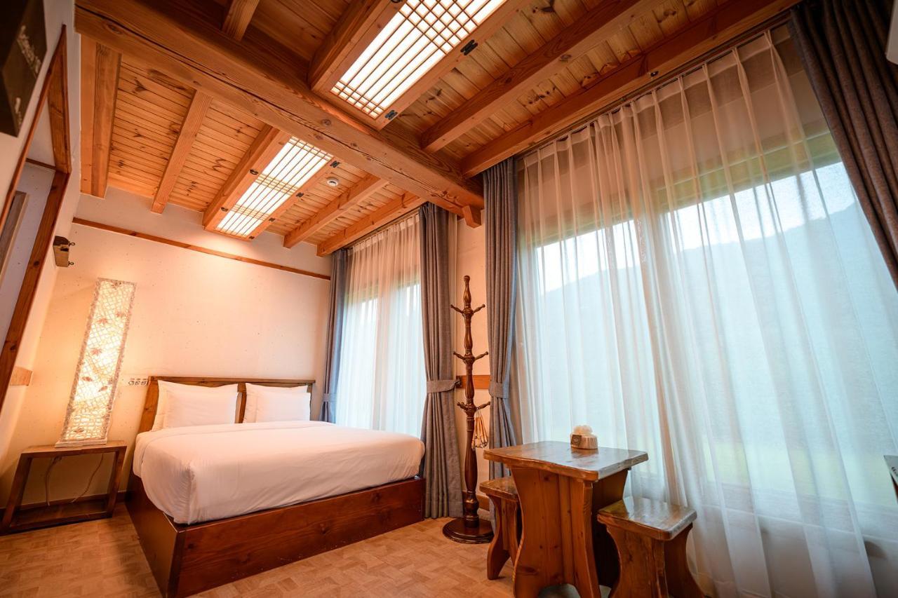 Jeonju Wangyijimil Hanok Hotel Exterior photo